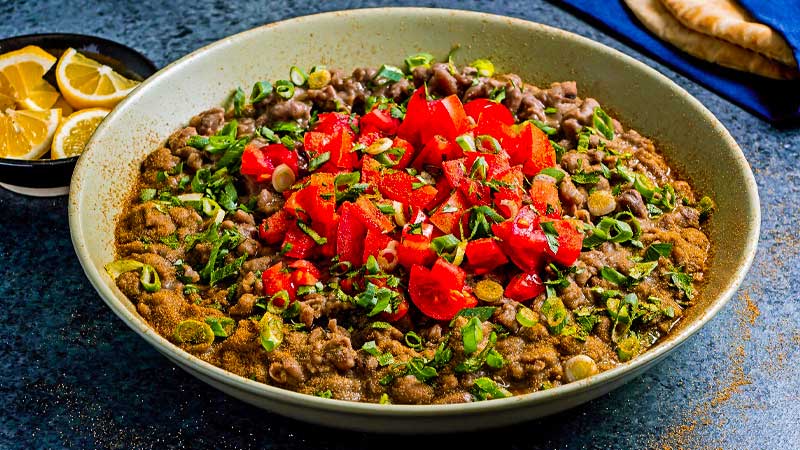 Mashed broad beans (Egyptian bean dish & Full Medames)